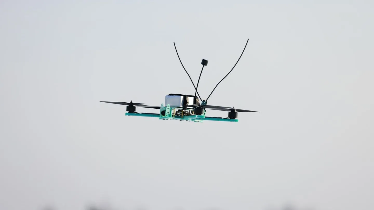 Baltikum: Geheimdienst: Drohne aus Russland trifft Kraftwerk in Estland