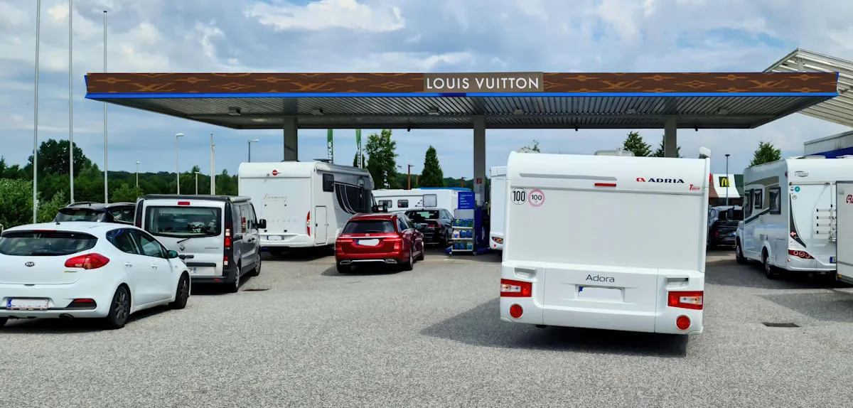 Spritpreise immer höher – Luxuskonzern LVHM kauft Tankstellen