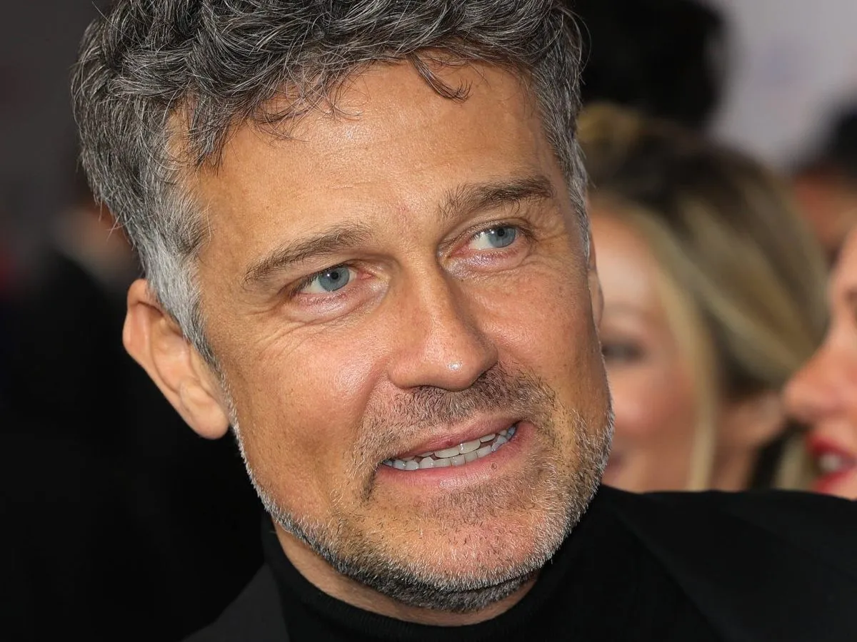 Wayne Carpendale stürzt vom Rad und bricht sich Rippe – „Nur so viel Mitleid wie gerade nötig“