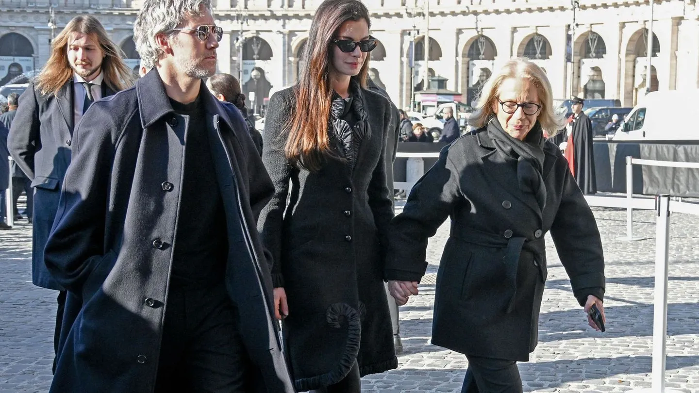 Mode: Trauerfeier mit Stars für Modemacher Valentino in Rom