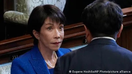 Japans Regierungschefin macht Weg für Neuwahl frei