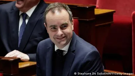 Frankreichs Regierung übersteht erneut Misstrauensanträge