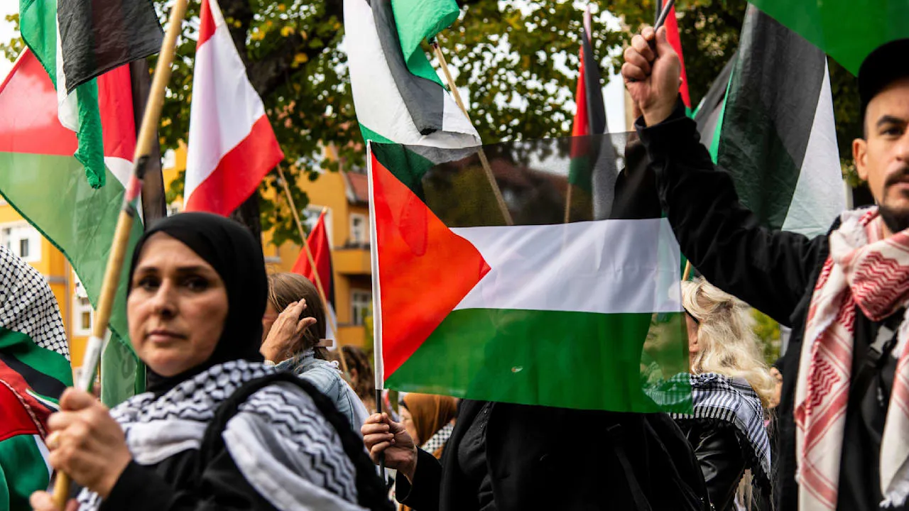 Einbürgerung als Wahlstrategie? - Linke profitiert von muslimischen Wählern