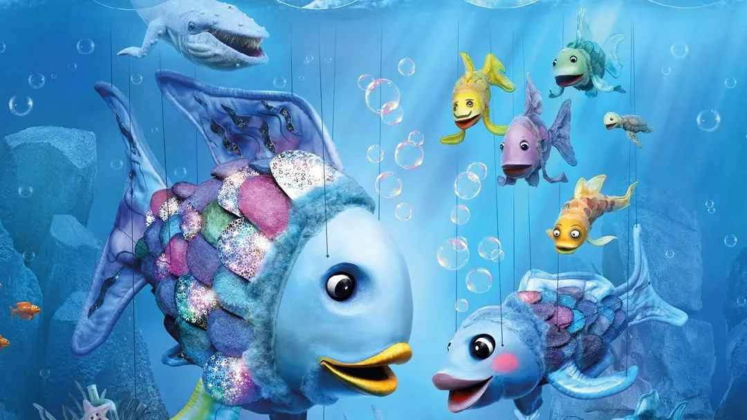 Video: Der Regenbogenfisch: Die Bilderbuchgeschichte unserer Kindheit kommt dank der Augsburger Puppenkiste jetzt groß ins Kino