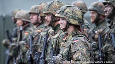 Warum der Bundeswehr noch immer Frauen fehlen