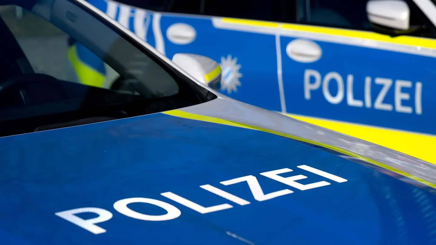 Gewaltkriminalität: Geiselnahme in Regensburger Bank - Mensch in Lebensgefahr