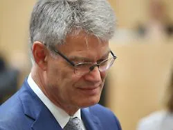 Kabinettsumbildung geht weiter: Verkehrsminister Schnieder verliert seinen Posten