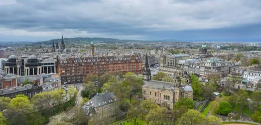 Glasgow in Schottland: Polizist vergewaltigt Frauen, die ihn um Hilfe riefen