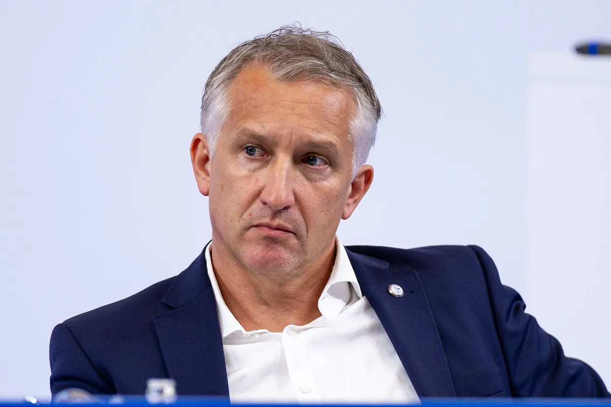 Baumann krempelt Schalke 04 um: Königsblau lernt aus Fehlern alter Tage